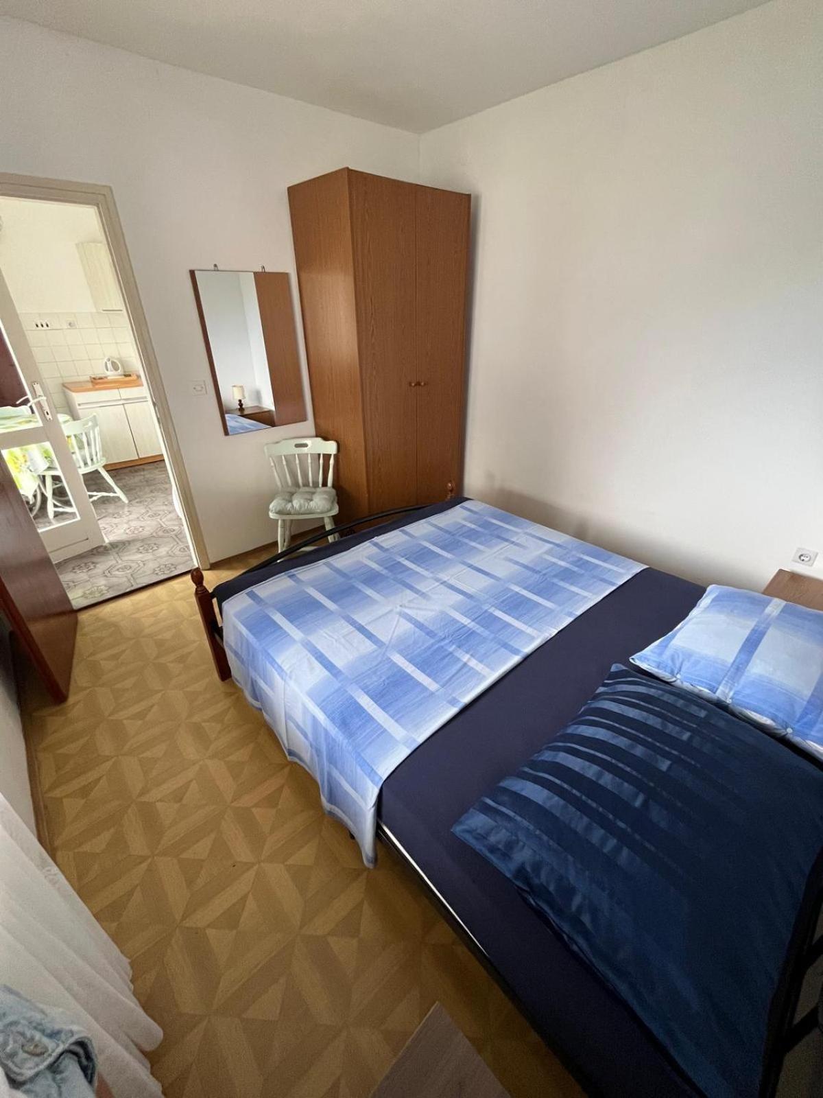 Apartmani Ana Juricev Vodice โวดีเซ ภายนอก รูปภาพ