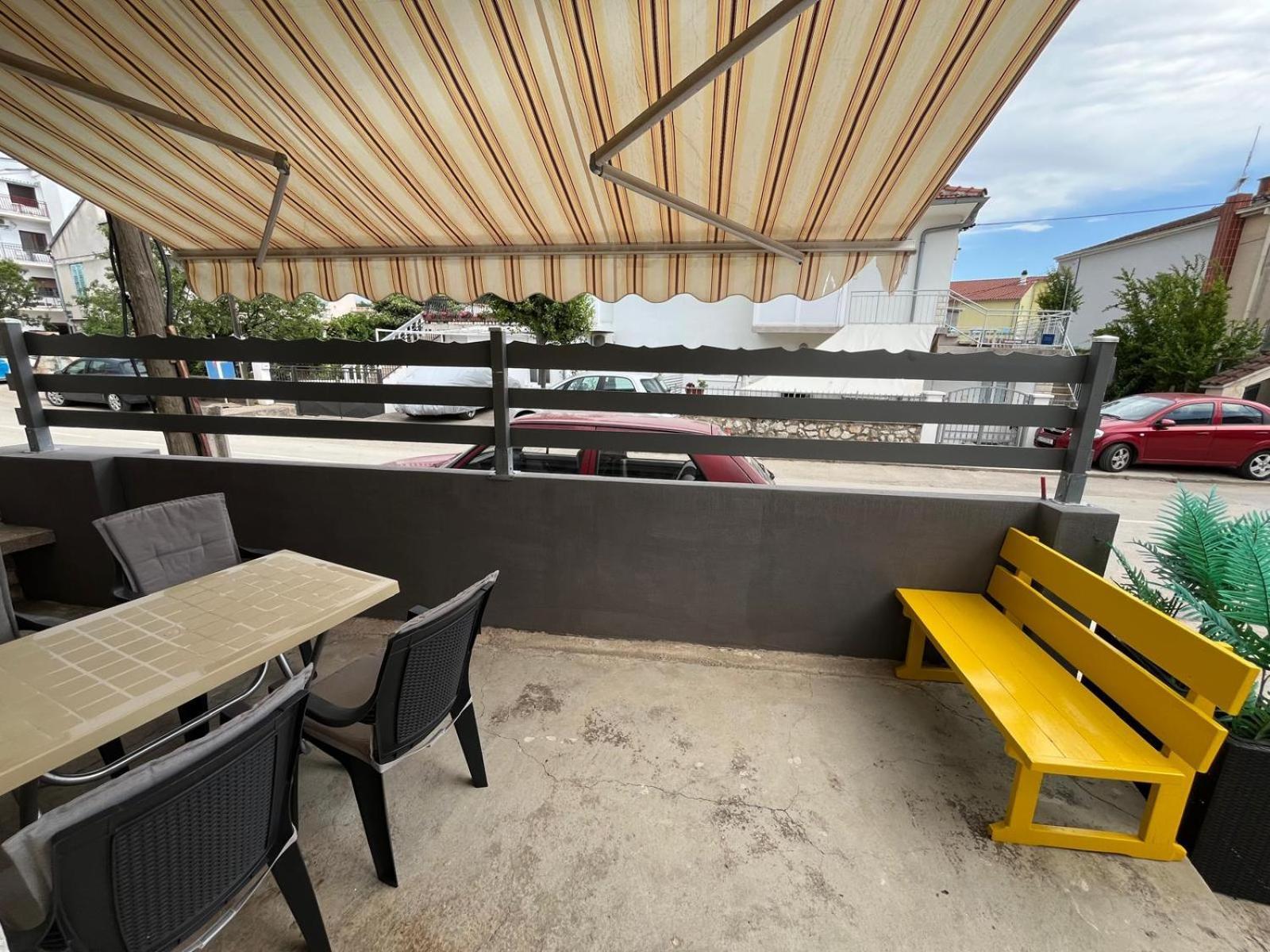 Apartmani Ana Juricev Vodice โวดีเซ ภายนอก รูปภาพ